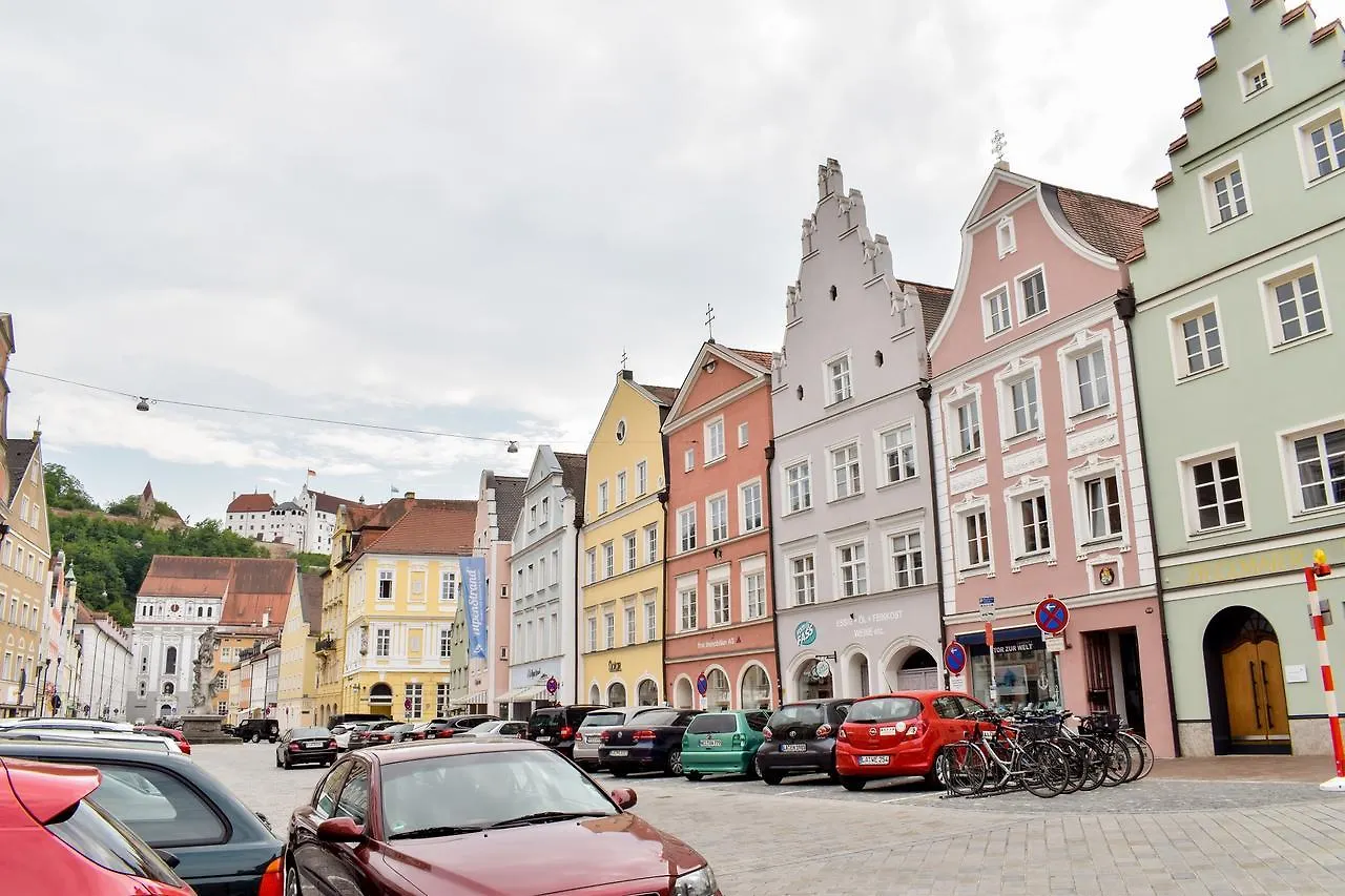Apartment Ferienwohnung Am Regierungsplatz Landshut